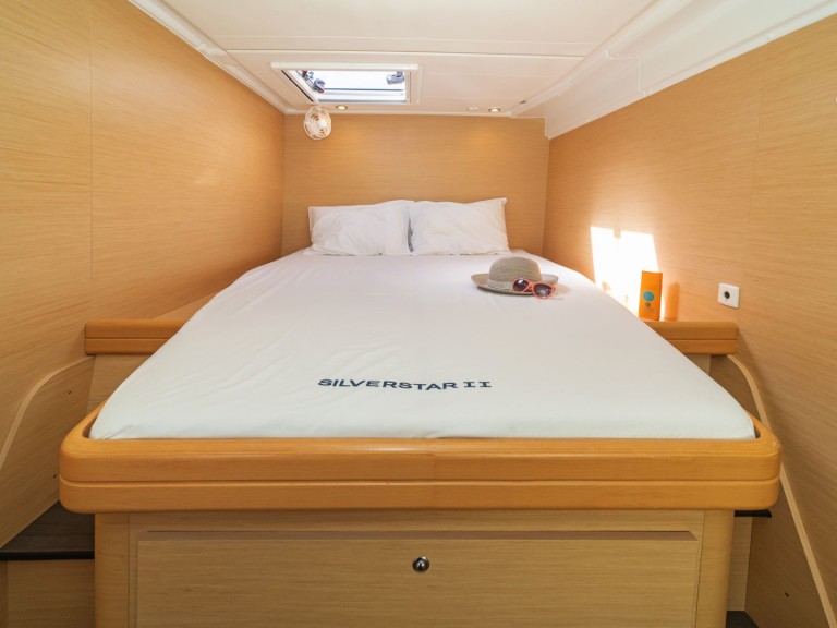 Yacht charter Préveza cheap Lagoon 421