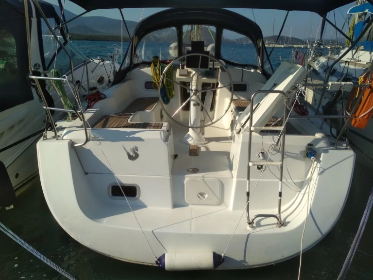 Rent a Bénéteau Oceanis 34 Achilleio