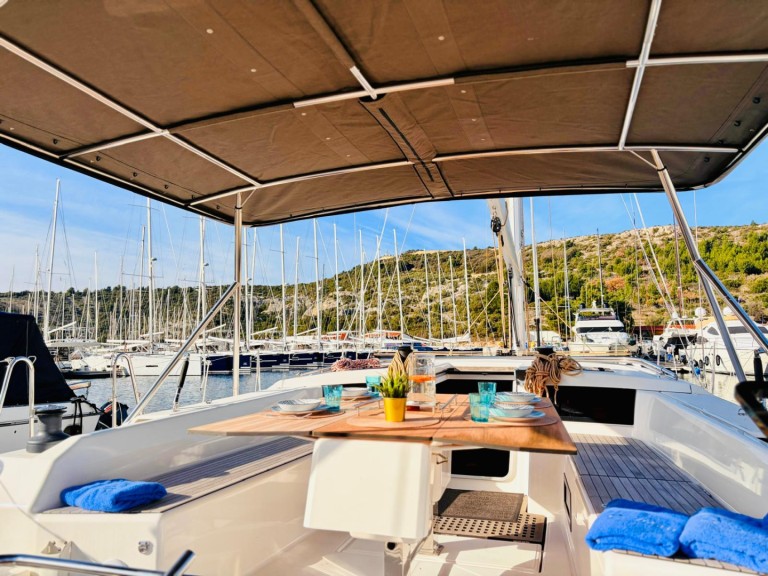 Rent a Dufour Dufour 530 Primošten