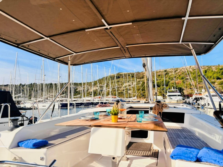 Rent a Dufour Dufour 530 Primošten