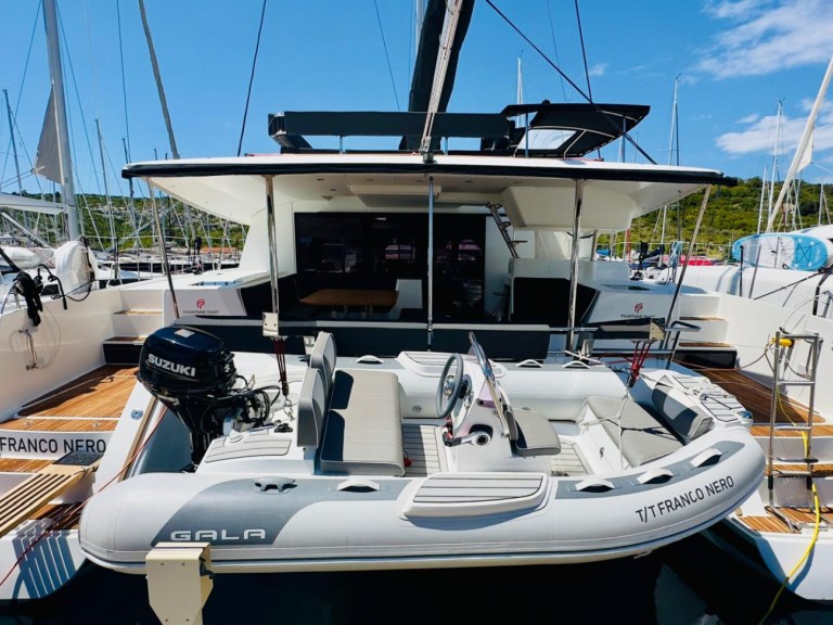 Rent a Fountaine Pajot Saba 50 Primošten