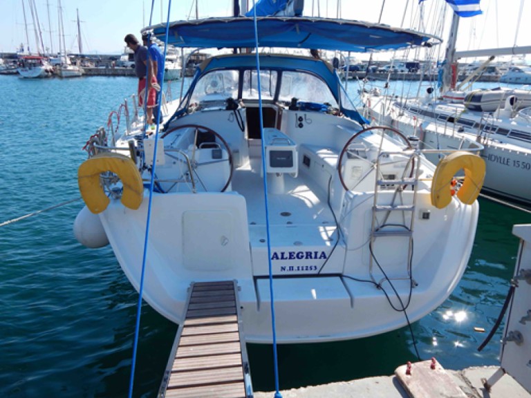 Sailboat rental in Néa Péramos - Bénéteau Cyclades 50.5
