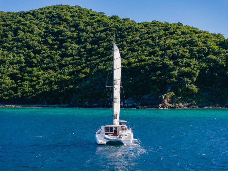 Lagoon Lagoon 40 in Road Town on SamBoat