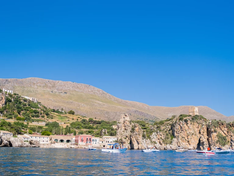 Rent a icon 28 Sport Castellammare del Golfo