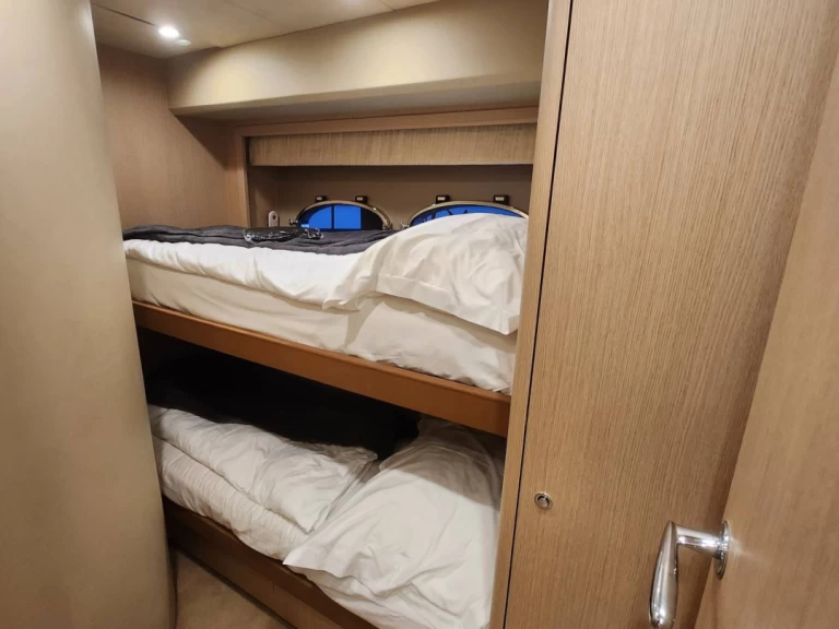 Luxury Yacht for rent Podstrana at the best price