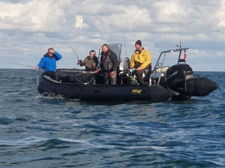 Bareboat Rental RIB Sillinger with a boat licence