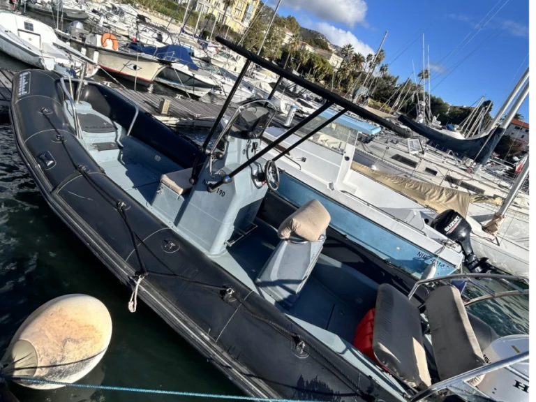 Bareboat Rental RIB Zodiac with a boat licence