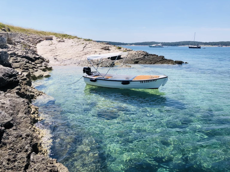 Učka 4.5 charter bareboat or captained in  Medulin