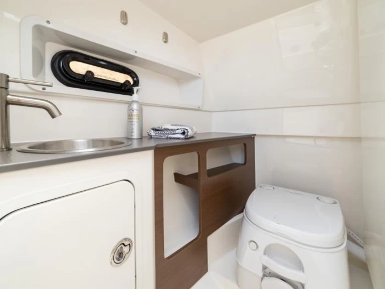 Motorboat rental with or without captain Sea Ray Cannes