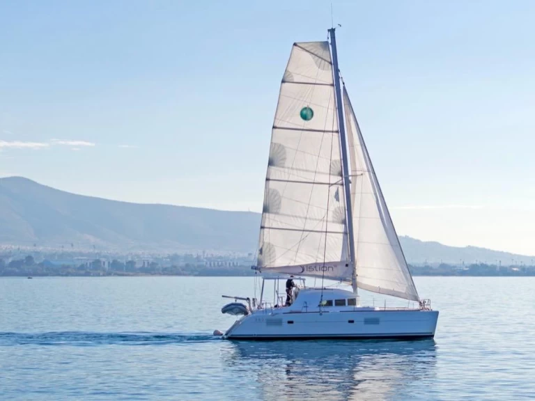 Lagoon Lagoon 380 S2 in Ibiza Town on SamBoat