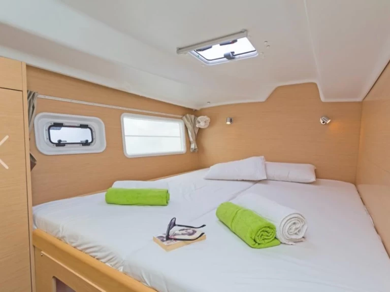 Yacht charter Ibiza Town cheap Lagoon 380 S2