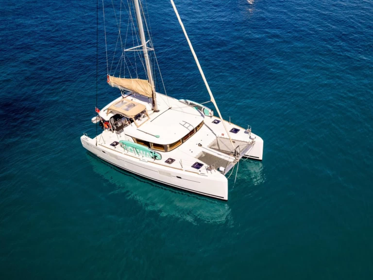 Boat rental Lagoon Lagoon 39 in Ta' Xbiex on Samboat