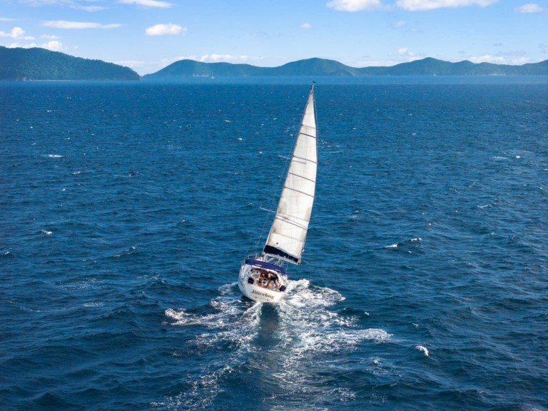 Bavaria Bavaria 37 in Road Town on SamBoat