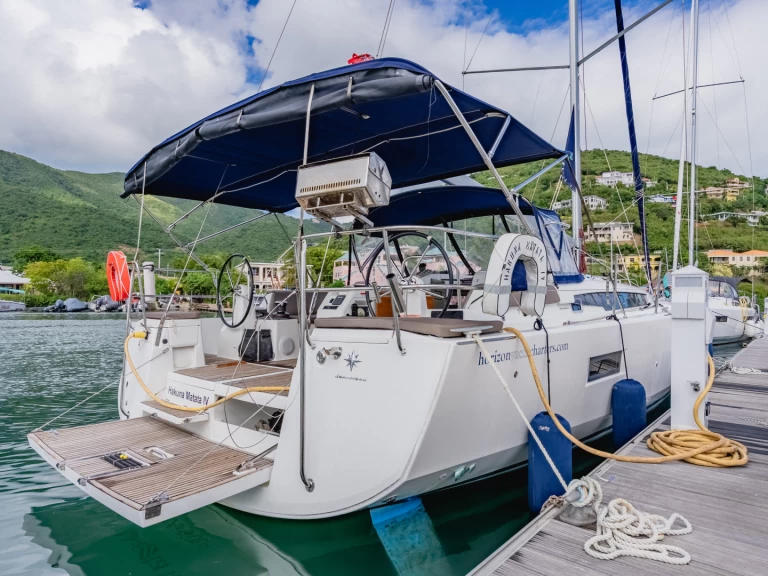 Boat rental Jeanneau Sun Odyssey 490 in Road Town on Samboat