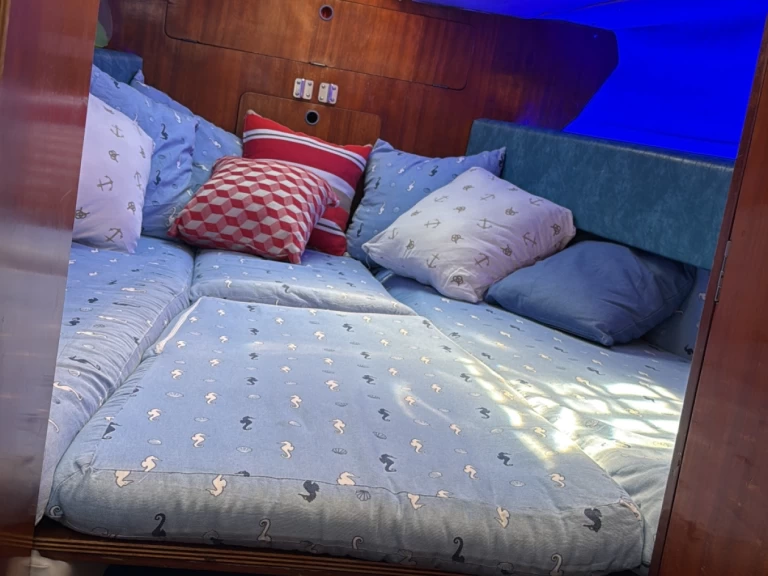 Motorboat rental with or without captain Rio Torre Annunziata