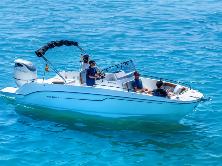 Motorboat for rent Mahón at the best price