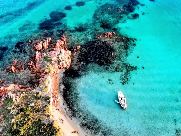 Motorboat rental with or without captain Cantiere Sabatini Porto San Paolo