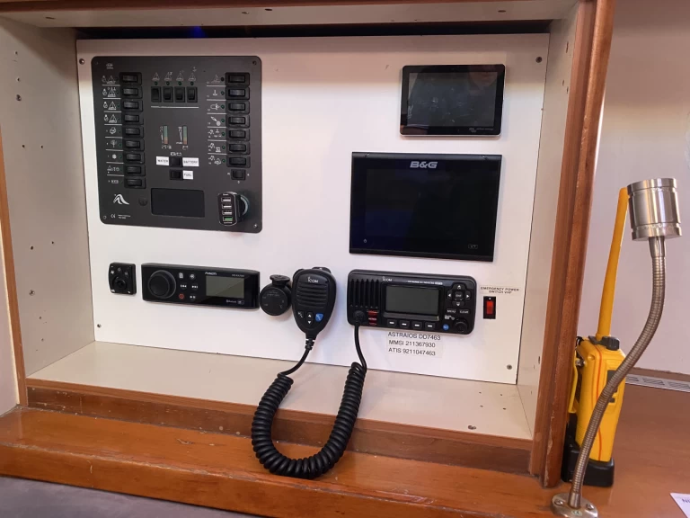 Sailboat for rent Pula at the best price