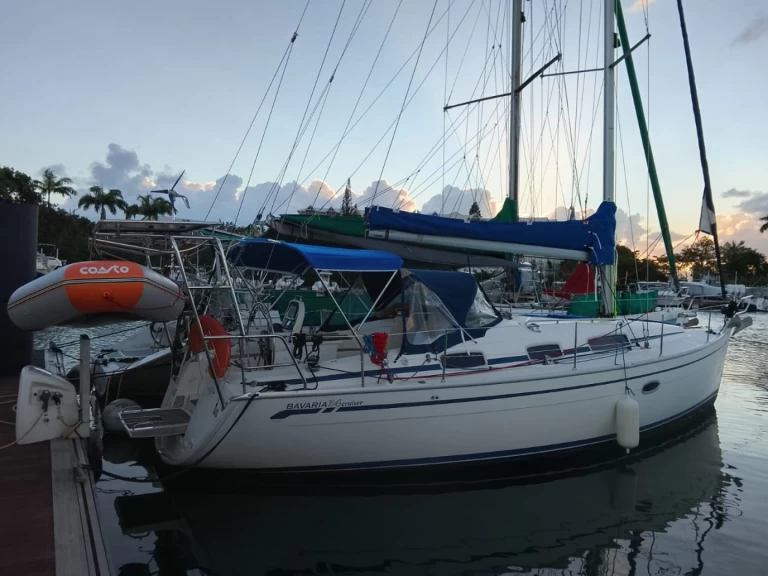 Sailboat rental in Pointe-à-Pitre - Bavaria 34 cruiser