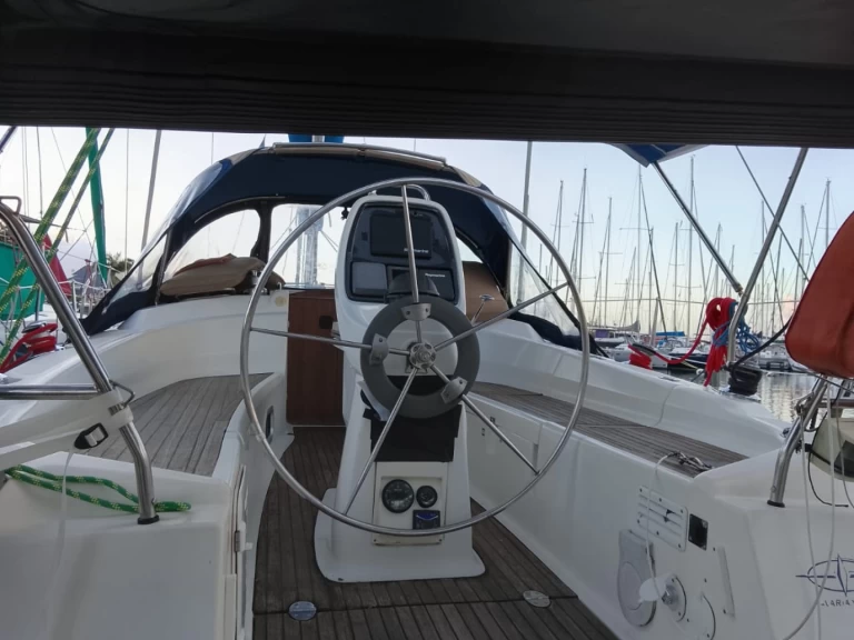Bareboat Rental Sailboat Bavaria with a boat licence