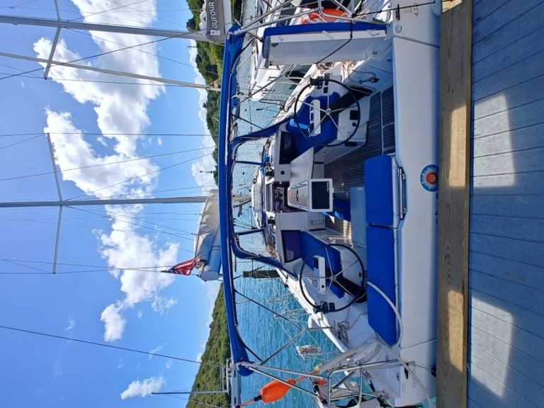 Sailboat rental in Frenchtown - Dufour Dufour 430