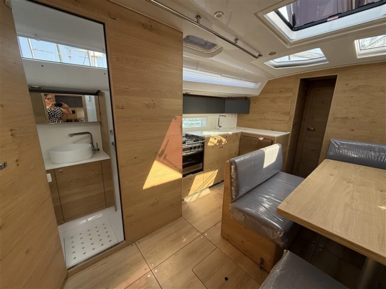 Elan Impression 45 in Pula on SamBoat