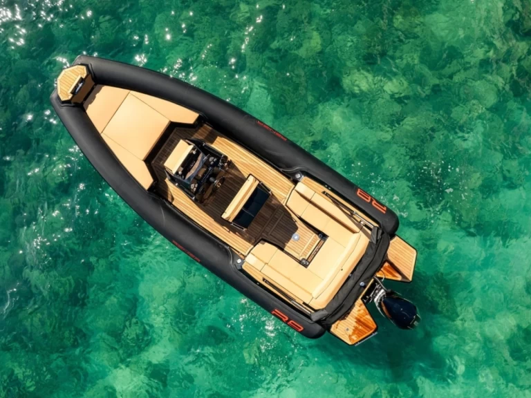 Yacht charter Mahón cheap Renier R8 Tourer