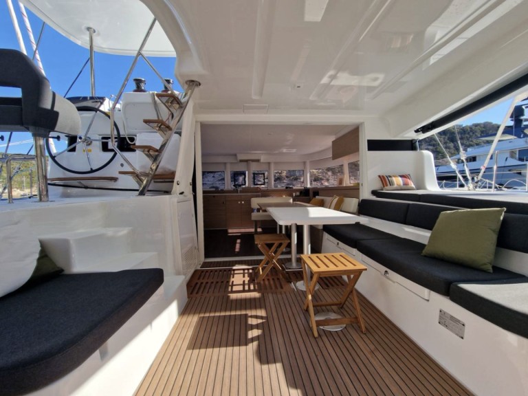 Boat rental Lagoon Lagoon 43 in Bas du Fort on Samboat