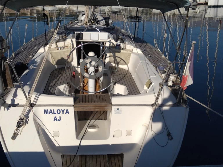 Boat rental Dufour Dufour 35 Classic in Sari-Solenzara on Samboat