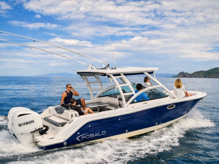 Motorboat for rent Coco Bay at the best price