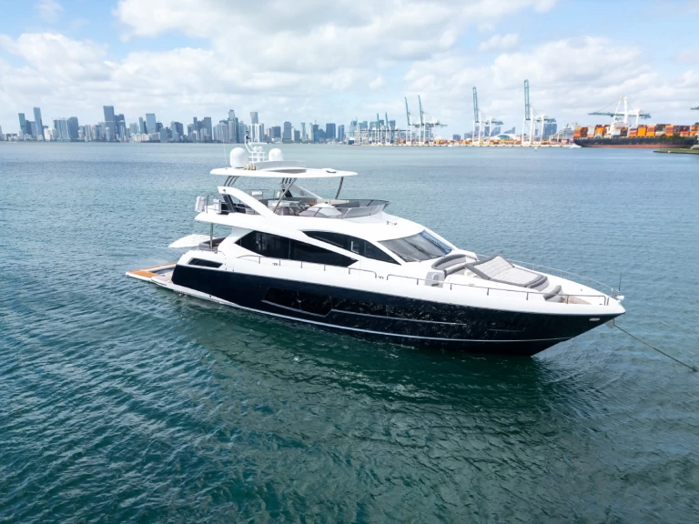 Yacht charter Miami Beach cheap 80 Yacht