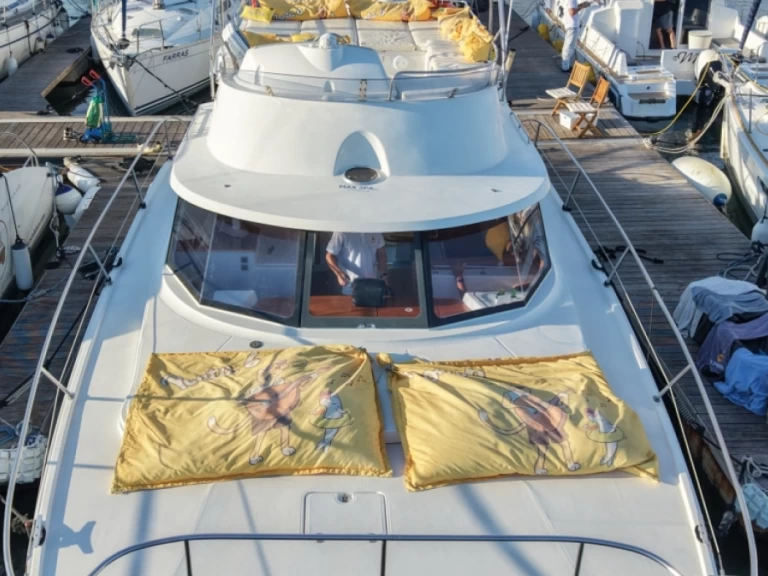 Fountaine Pajot Highland 35 charter bareboat or captained in  Lisbon