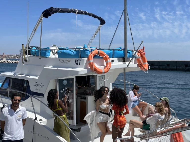 Rent a Fountaine Pajot Highland 35 Lisbon