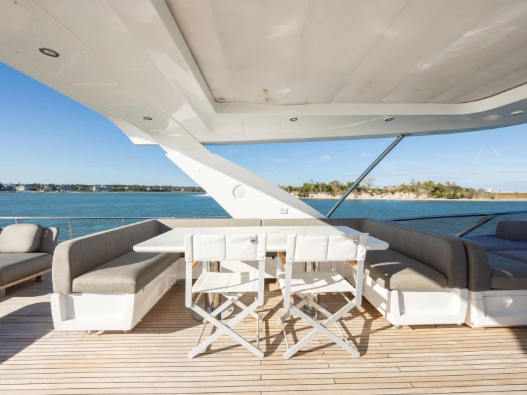 Bareboat Rental Luxury Yacht Azimut with a boat licence