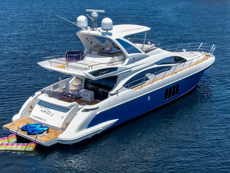 Luxury Yacht for rent Fort Lauderdale at the best price