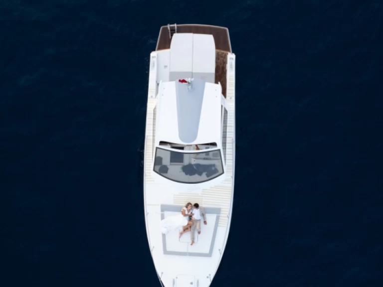 Yacht charter Salerno cheap Altura 39