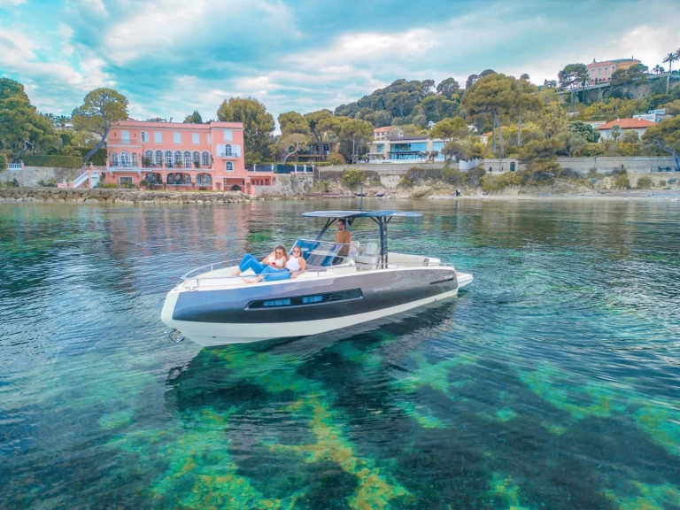 Motorboat rental in Beaulieu-sur-Mer - Invictus  GT280