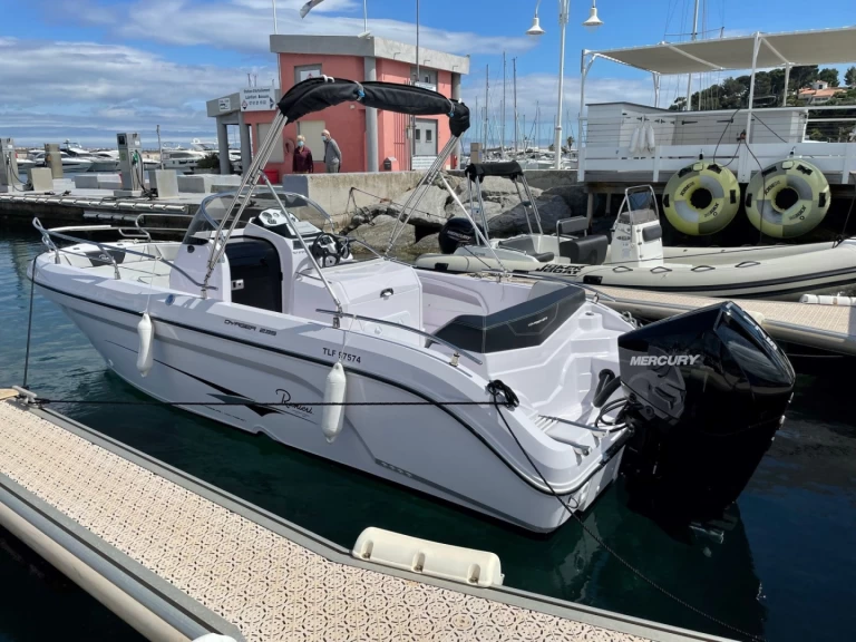 Rent a Ranieri Voyager 23 s Cavalaire-sur-Mer
