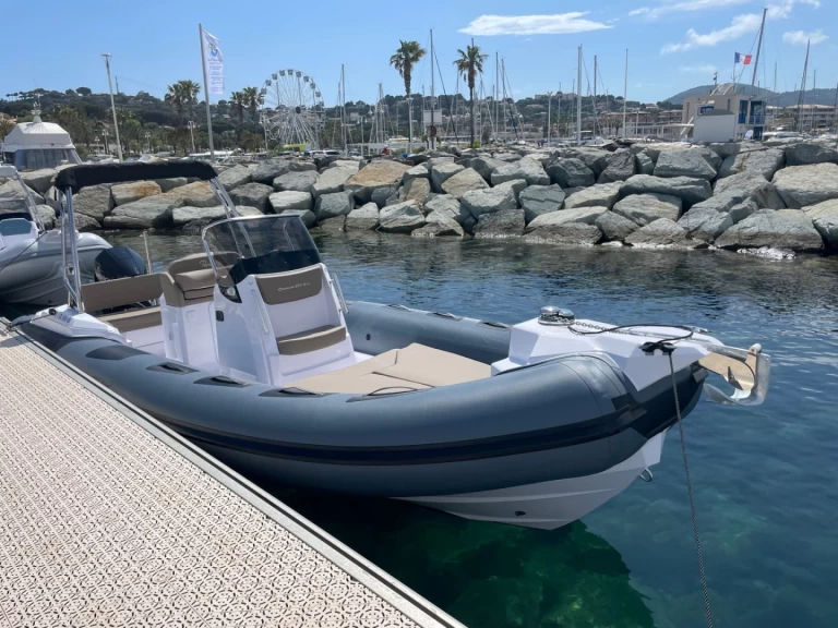Bareboat Rental RIB Ranieri with a boat licence