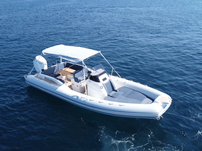 Joker Boat JOKER 28 in Cavalaire-sur-Mer on SamBoat