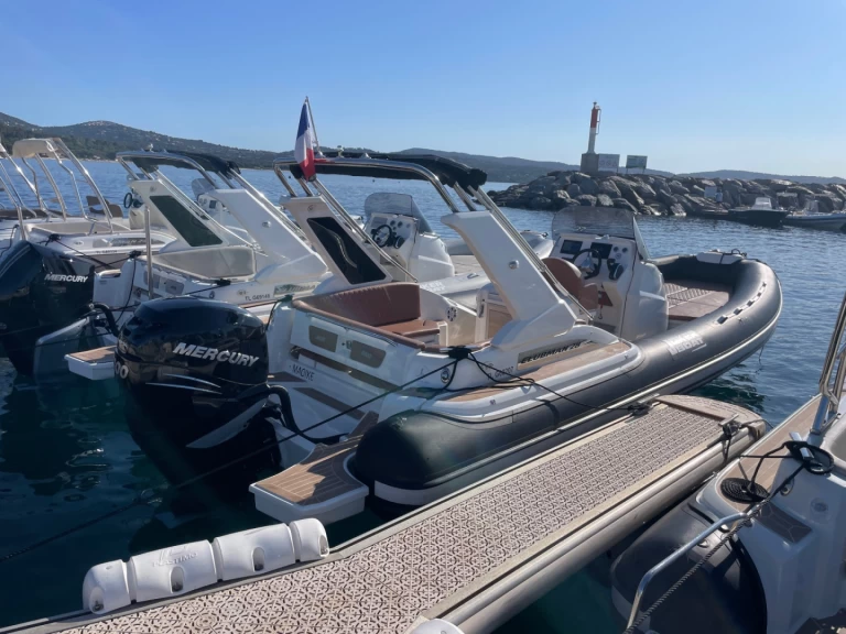 RIB rental in Cavalaire-sur-Mer - Joker Boat JOKER 28