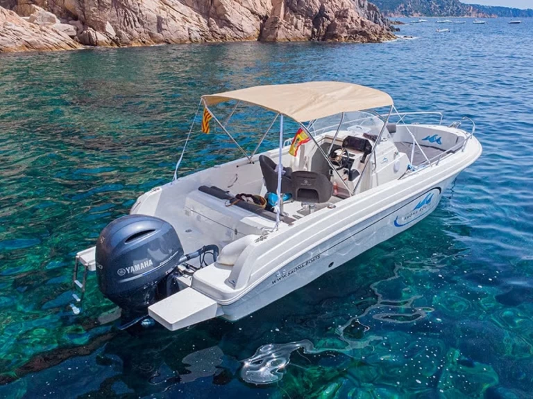 Boat rental Pacific Craft Pacific Craft 670 Open in Combrit on Samboat