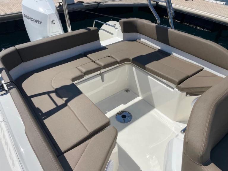 Joker Boat Clubman 24 in Cavalaire-sur-Mer on SamBoat