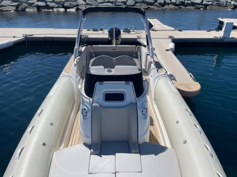 RIB for rent Cavalaire-sur-Mer at the best price