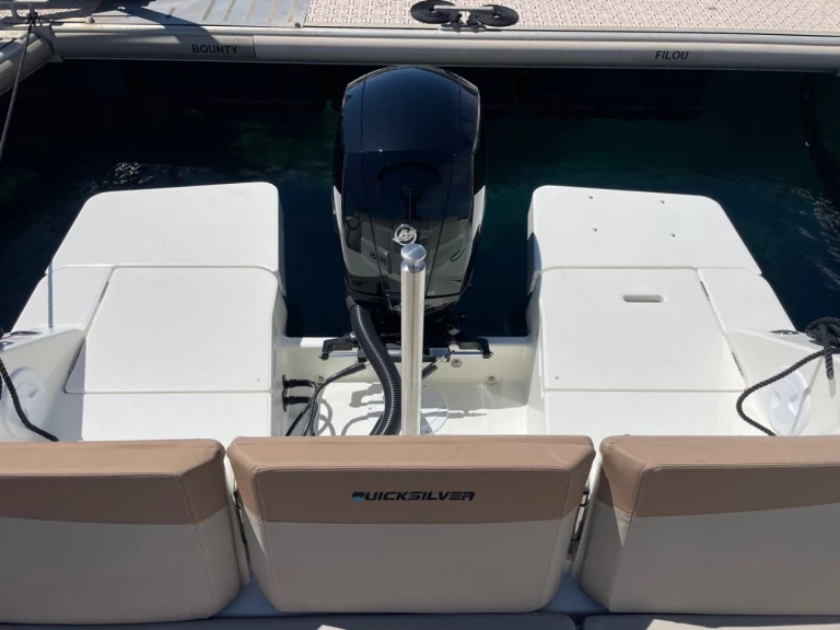 Rent a Quicksilver Quicksilver 675 Activ Open Cavalaire-sur-Mer