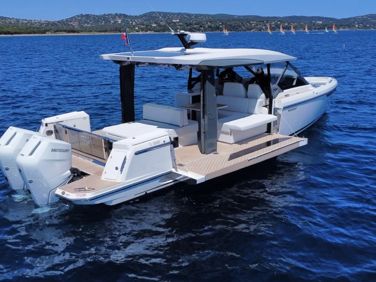 Motorboat rental with or without captain Saxdor Cavalaire-sur-Mer