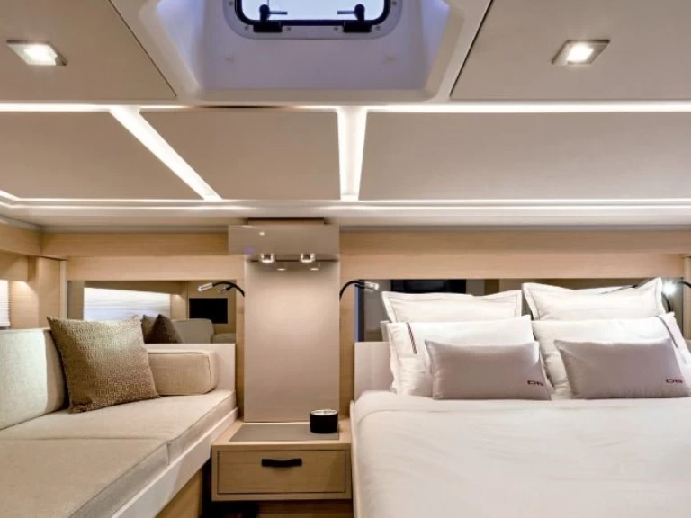 Yacht charter Sorrento cheap db 43