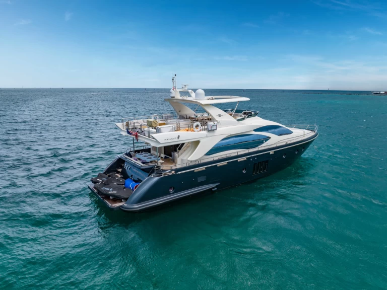 Luxury Yacht rental with or without captain Azimut Miami