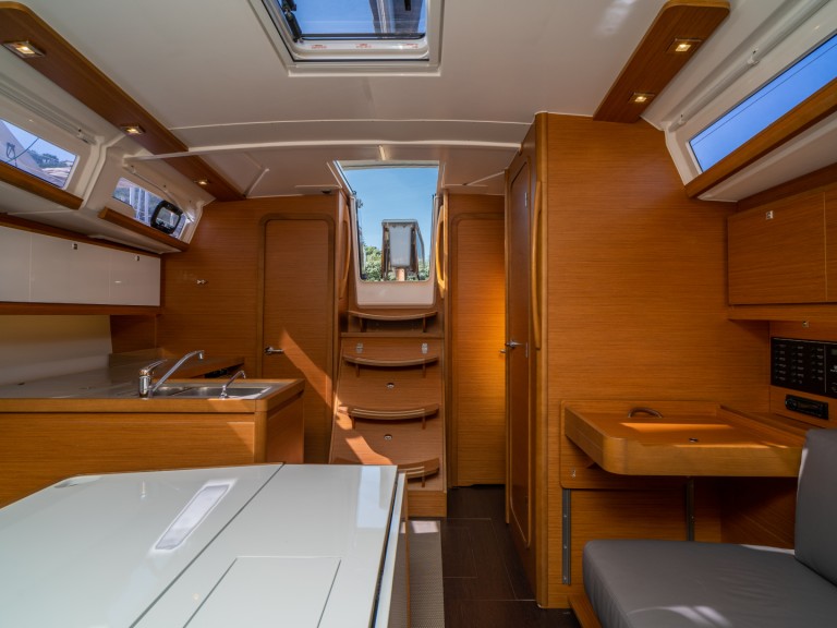 Bareboat Rental Sailboat Dufour with a boat licence