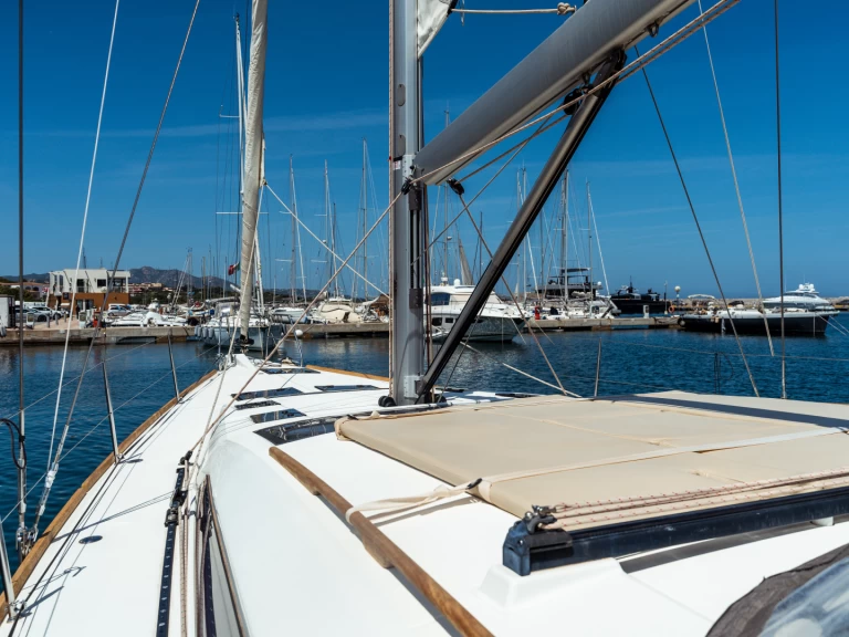 Sailboat rental in Olbia - Dufour Dufour 520 Grand Large